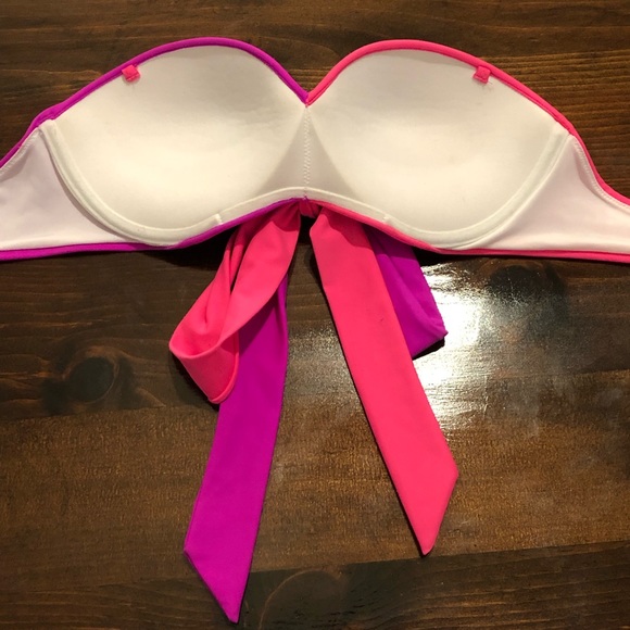Victoria’s Secret PINK bikini top - Picture 2 of 4